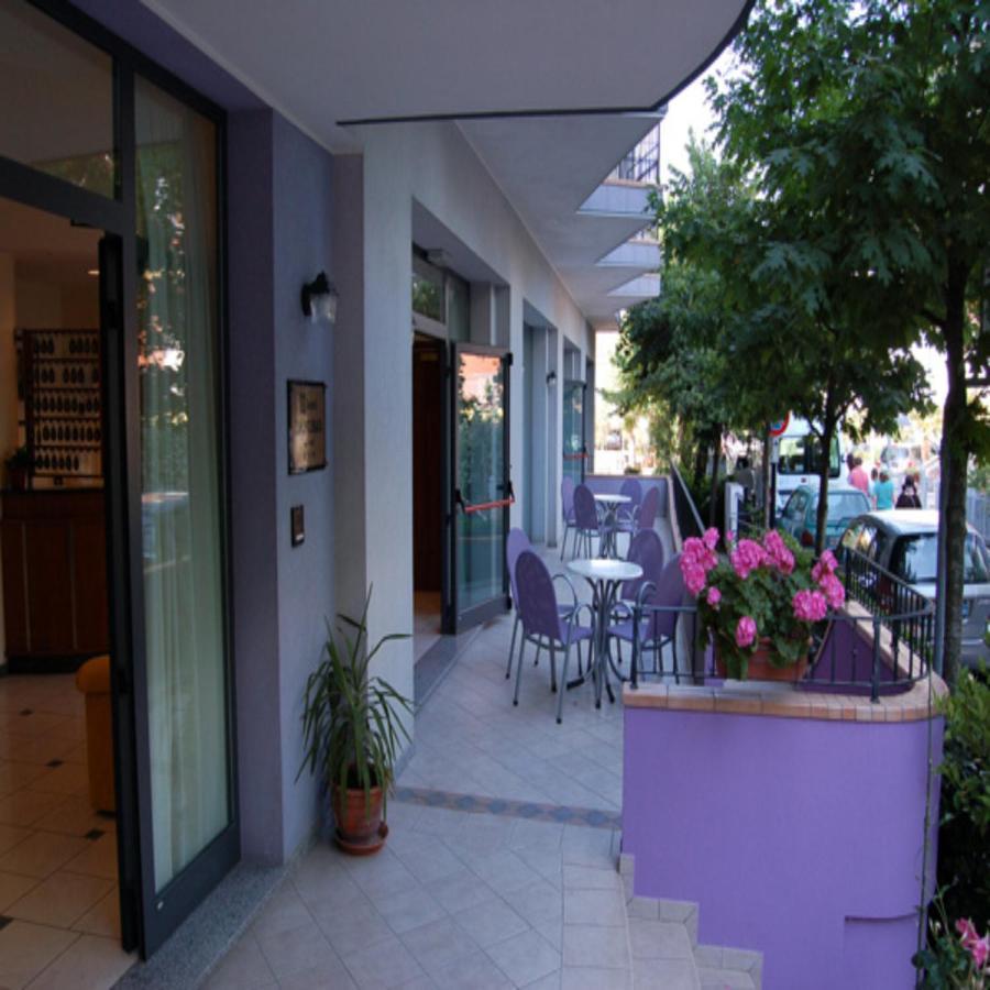 Hotel Danubio San Mauro Mare Екстер'єр фото