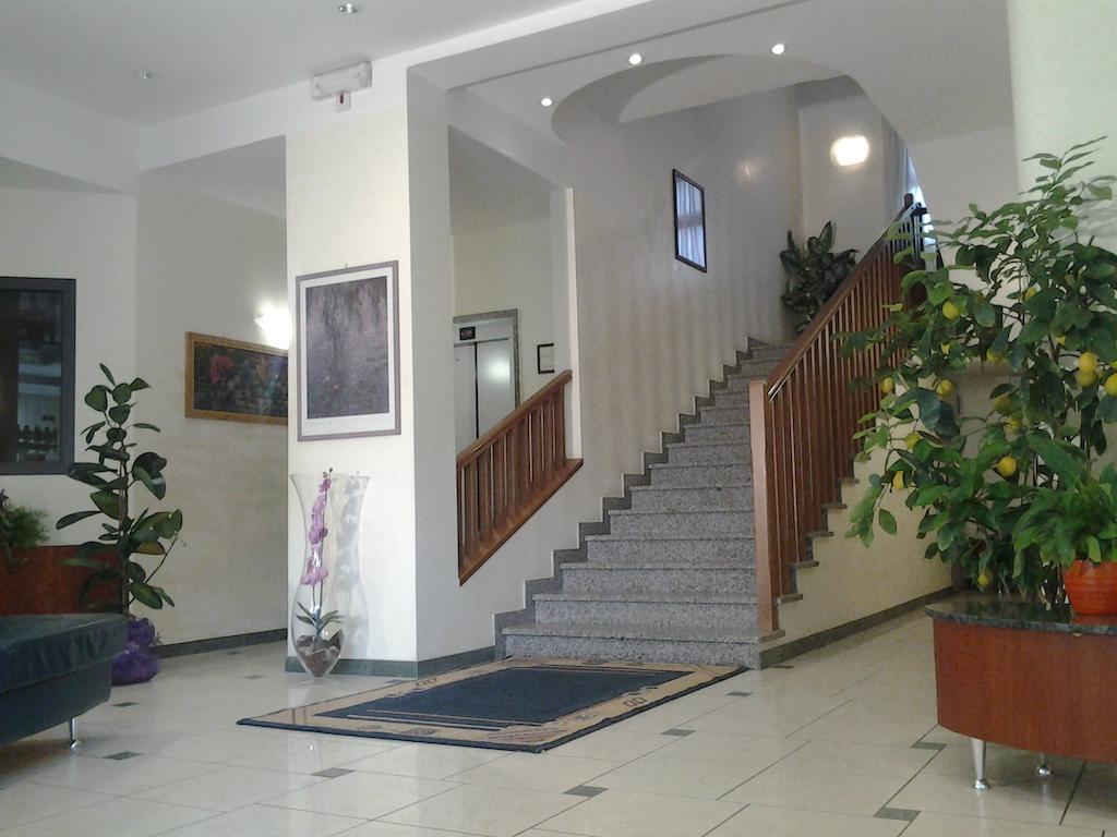Hotel Danubio San Mauro Mare Екстер'єр фото