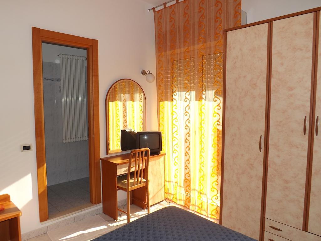 Hotel Danubio San Mauro Mare Екстер'єр фото